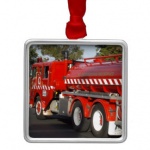 Kreation Kraft Fire Engine Metal Ornament 84069