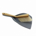 dustpan and brush set (20-305)